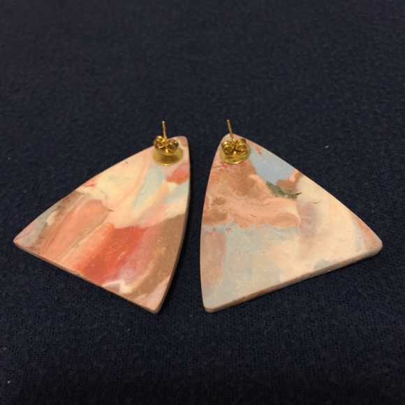 Triangle earrings - Picture 2 of 3